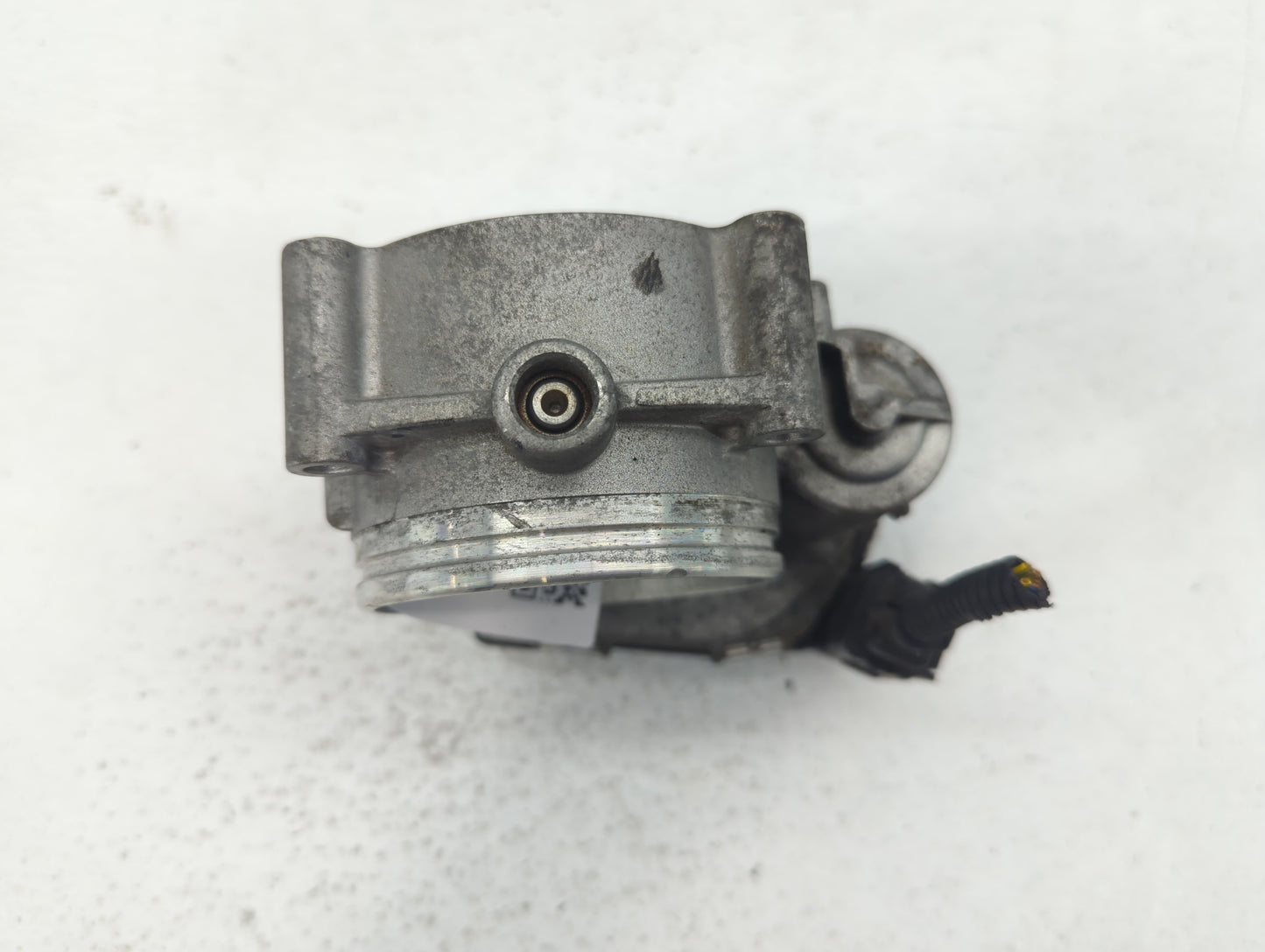 2007-2013 Bmw 328i Throttle Body P/N:1354 7556118-04 1354 7556118-03 Fits Fits 2007 2008 2009 2010 2011 2012 2013 OEM Used A