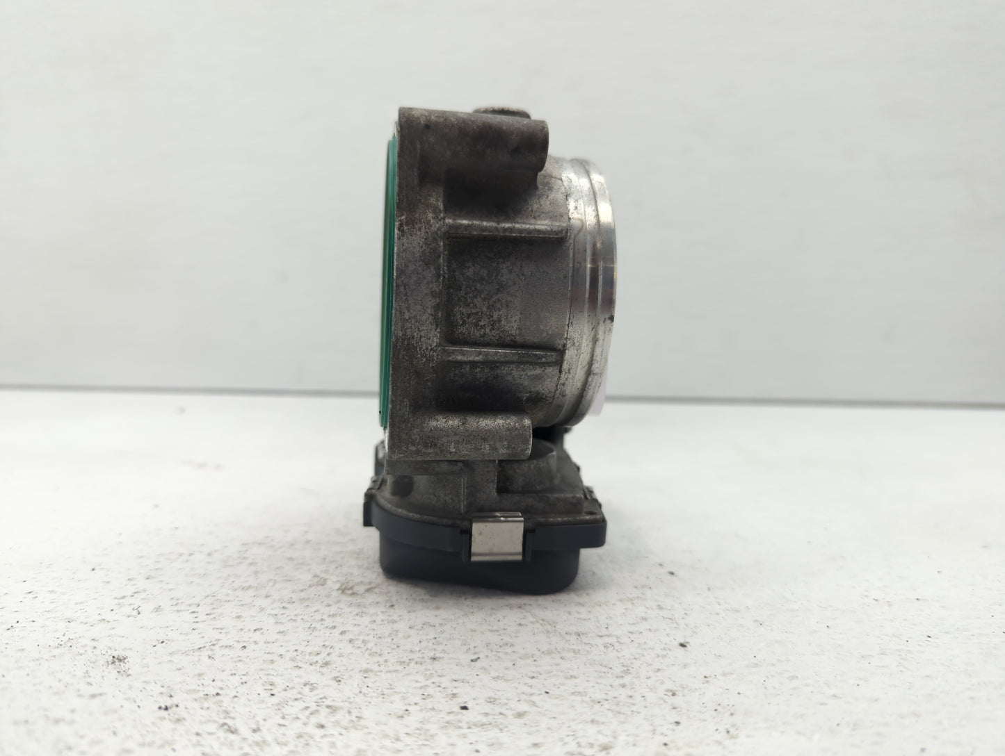 2007-2013 Bmw 328i Throttle Body P/N:1354 7556118-04 1354 7556118-03 Fits Fits 2007 2008 2009 2010 2011 2012 2013 OEM Used A