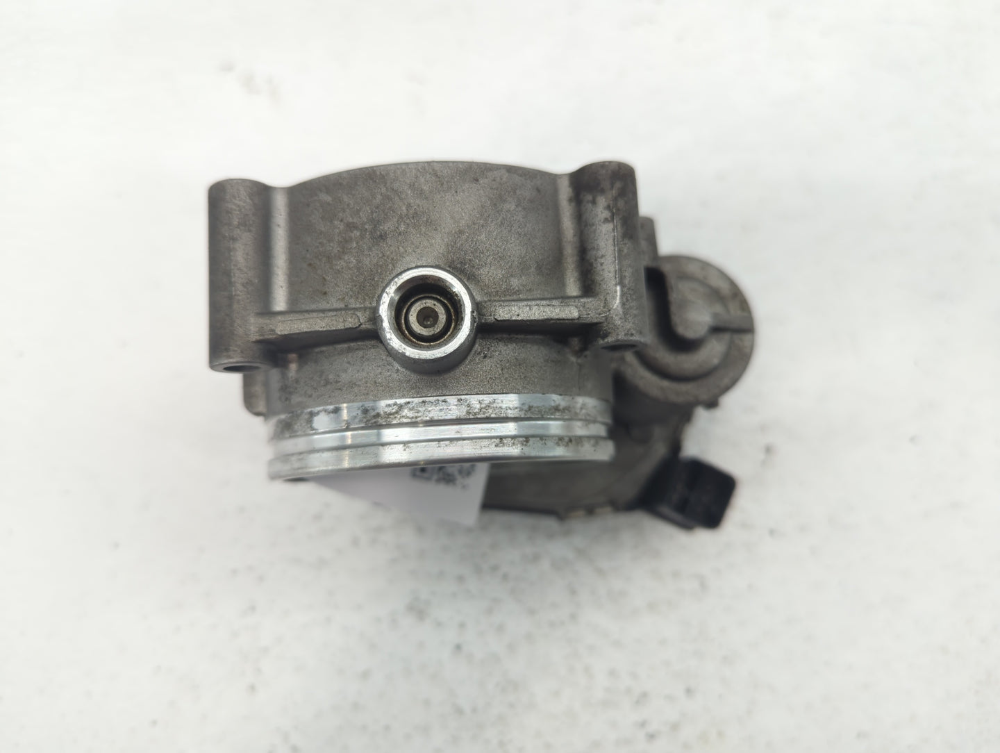 2007-2013 Bmw 328i Throttle Body P/N:1354 7556118-04 1354 7556118-03 Fits Fits 2007 2008 2009 2010 2011 2012 2013 OEM Used A