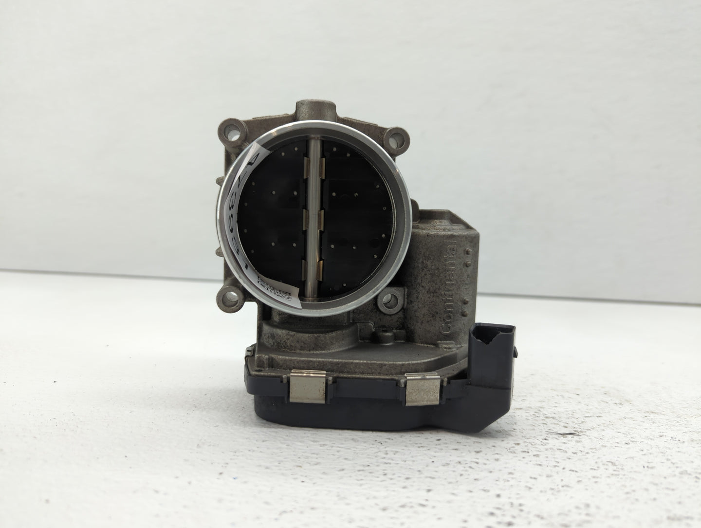 2007-2013 Bmw 328i Throttle Body P/N:1354 7556118-04 1354 7556118-03 Fits Fits 2007 2008 2009 2010 2011 2012 2013 OEM Used A