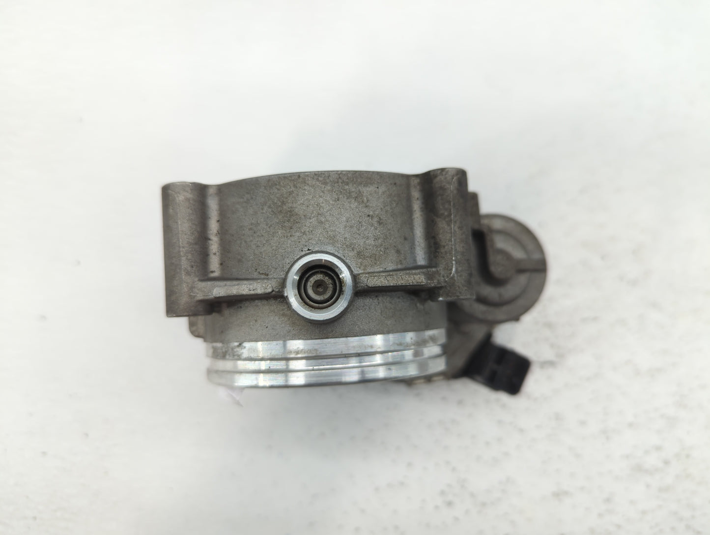 2007-2013 Bmw 328i Throttle Body P/N:1354 7556118-04 1354 7556118-03 Fits Fits 2007 2008 2009 2010 2011 2012 2013 OEM Used A
