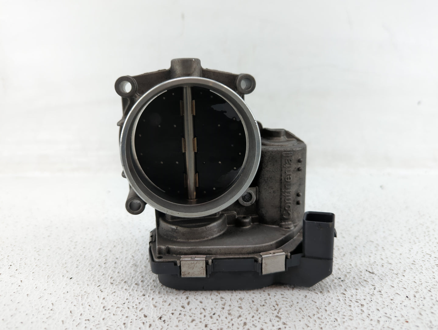 2007-2013 Bmw 328i Throttle Body P/N:1354 7556118-04 1354 7556118-03 Fits Fits 2007 2008 2009 2010 2011 2012 2013 OEM Used A