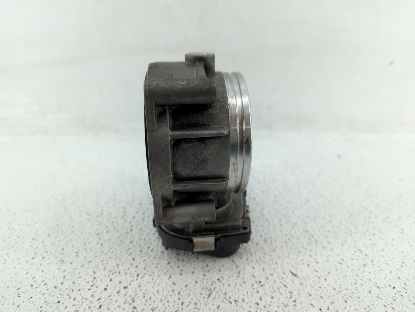 2007-2013 Bmw 328i Throttle Body P/N:1354 7556118-04 1354 7556118-03 Fits Fits 2007 2008 2009 2010 2011 2012 2013 OEM Used A