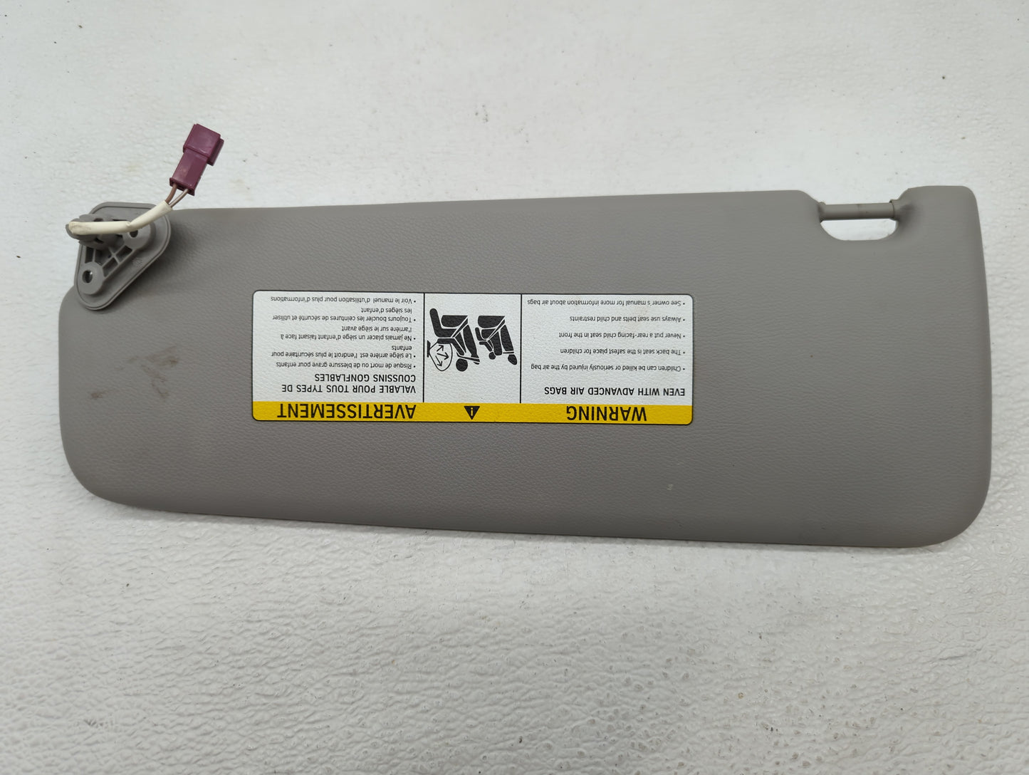 2007-2011 Bmw 328i Sun Visor Shade Replacement Passenger Right Mirror Fits OEM Used Auto Parts - Oemusedautoparts1.com