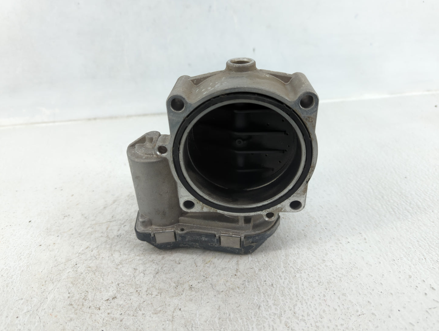 2007-2013 Bmw 328i Throttle Body P/N:1354 7556118-04 Fits Fits 2007 2008 2009 2010 2011 2012 2013 OEM Used Auto Parts - Oemu