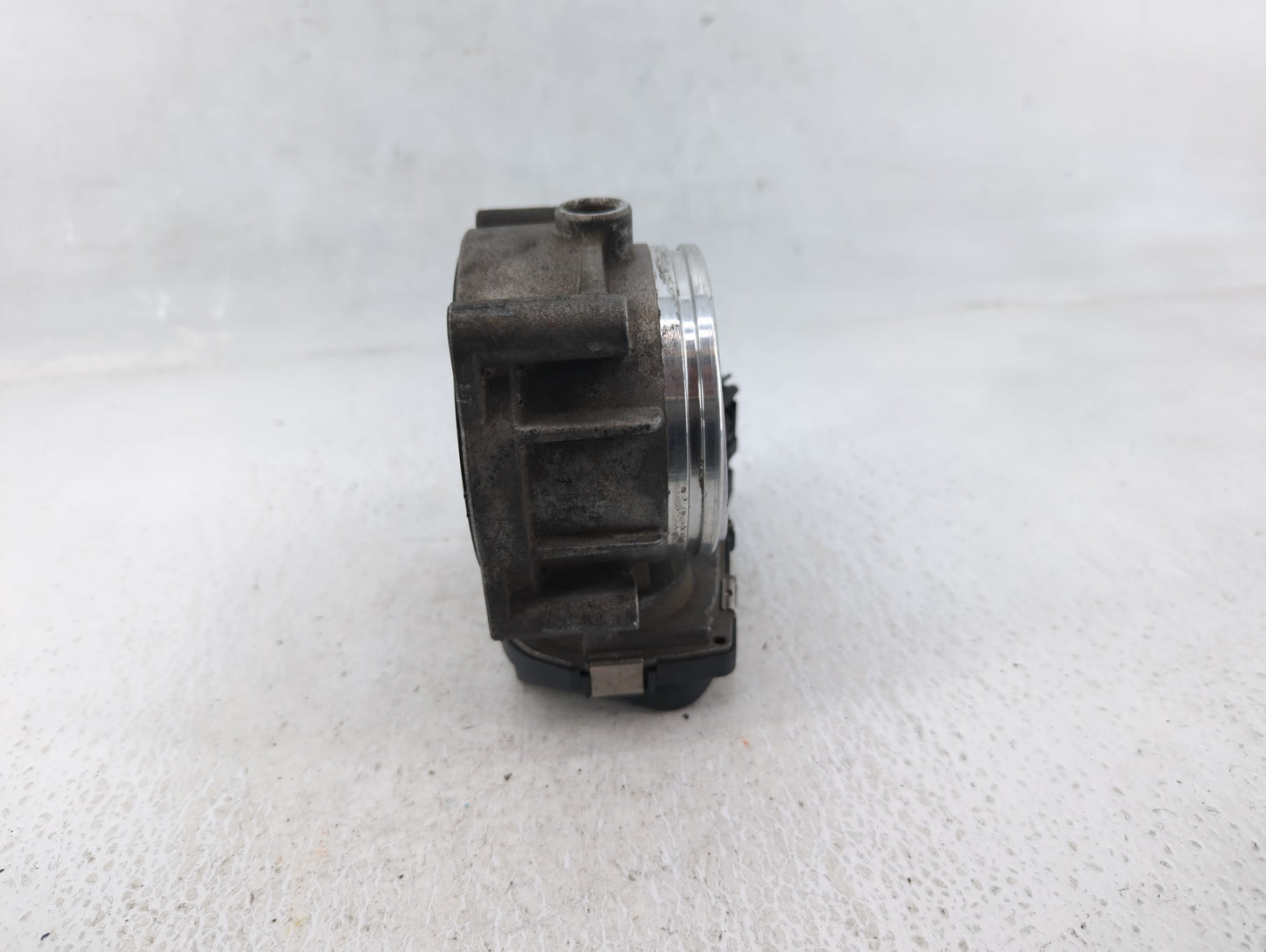 2007-2013 Bmw 328i Throttle Body P/N:1354 7556 A2C53356722 Fits Fits 2007 2008 2009 2010 2011 2012 2013 OEM Used Auto Parts 