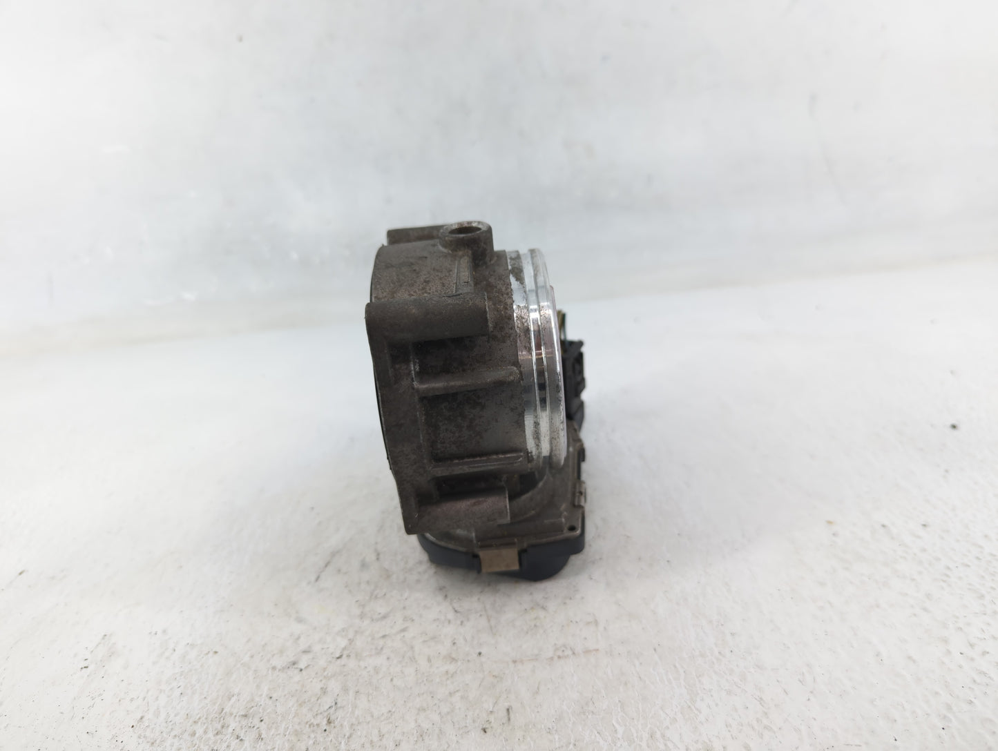 2007-2013 Bmw 328i Throttle Body P/N:1354 7556118-04 75561180-01 Fits Fits 2007 2008 2009 2010 2011 2012 2013 OEM Used Auto 