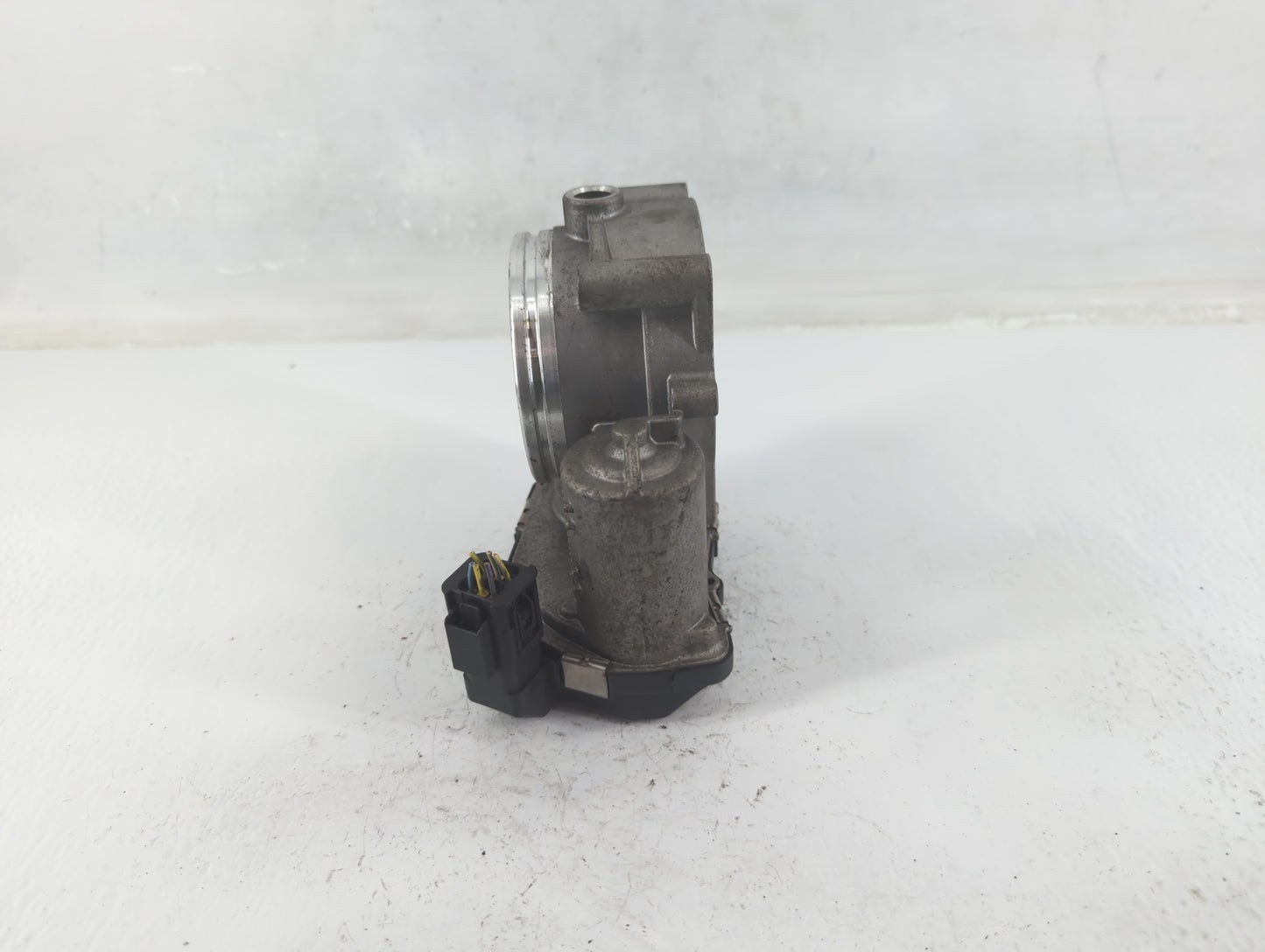 2007-2013 Bmw 328i Throttle Body P/N:A2C53356722 1354 7556118-04 Fits Fits 2007 2008 2009 2010 2011 2012 2013 OEM Used Auto 