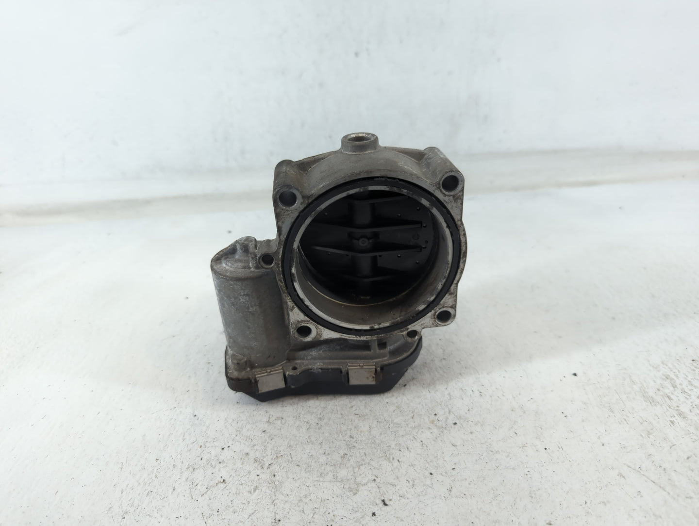 2007-2013 Bmw 328i Throttle Body P/N:A2C53356722 13547556118-04 Fits Fits 2007 2008 2009 2010 2011 2012 2013 OEM Used Auto P