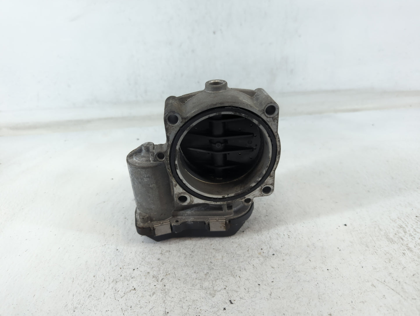 2007-2013 Bmw 328i Throttle Body P/N:A2C53356722 13547556118-04 Fits Fits 2007 2008 2009 2010 2011 2012 2013 OEM Used Auto P