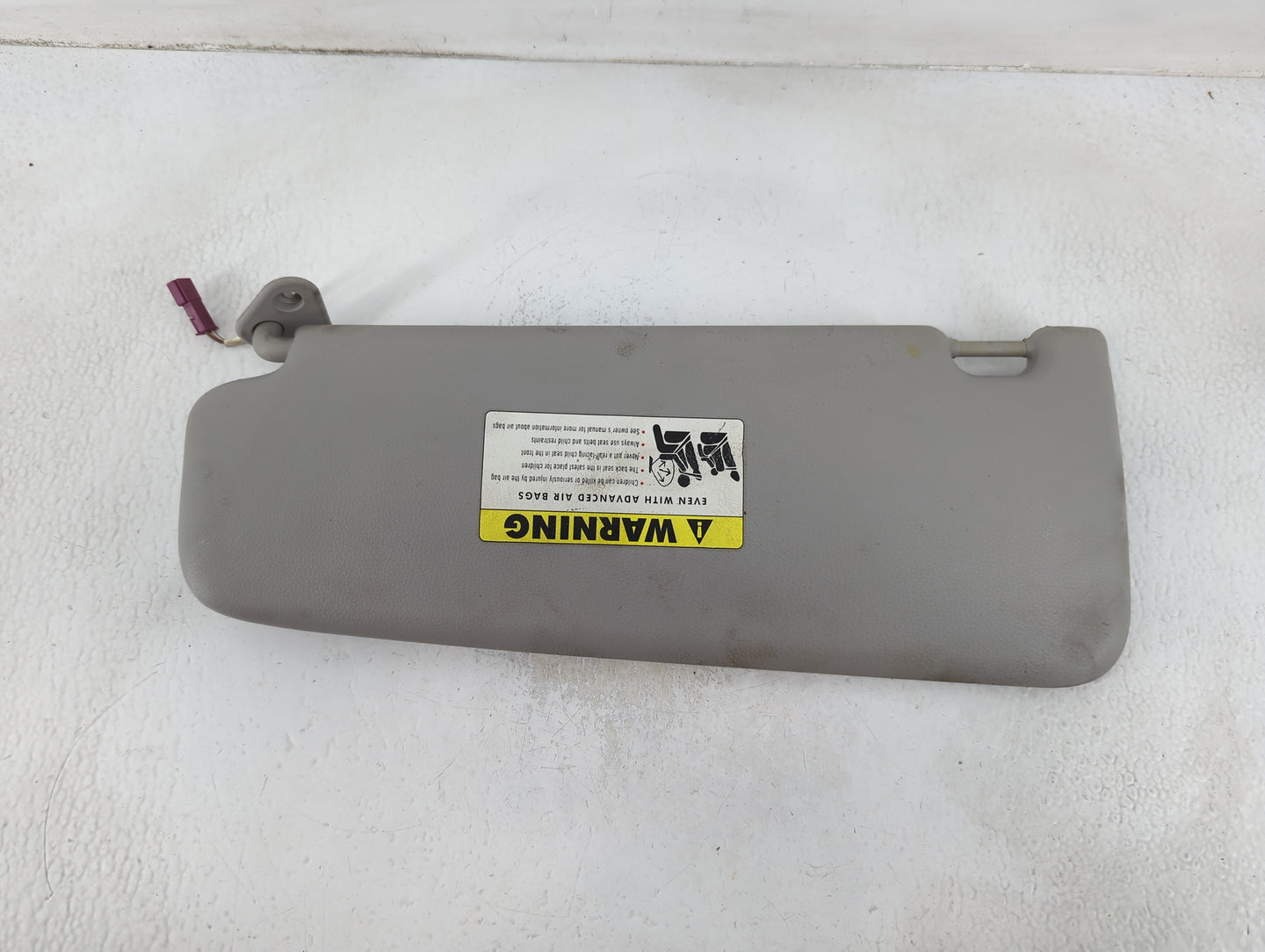 2007-2011 Bmw 328i Sun Visor Shade Replacement Passenger Right Mirror Fits OEM Used Auto Parts - Oemusedautoparts1.com