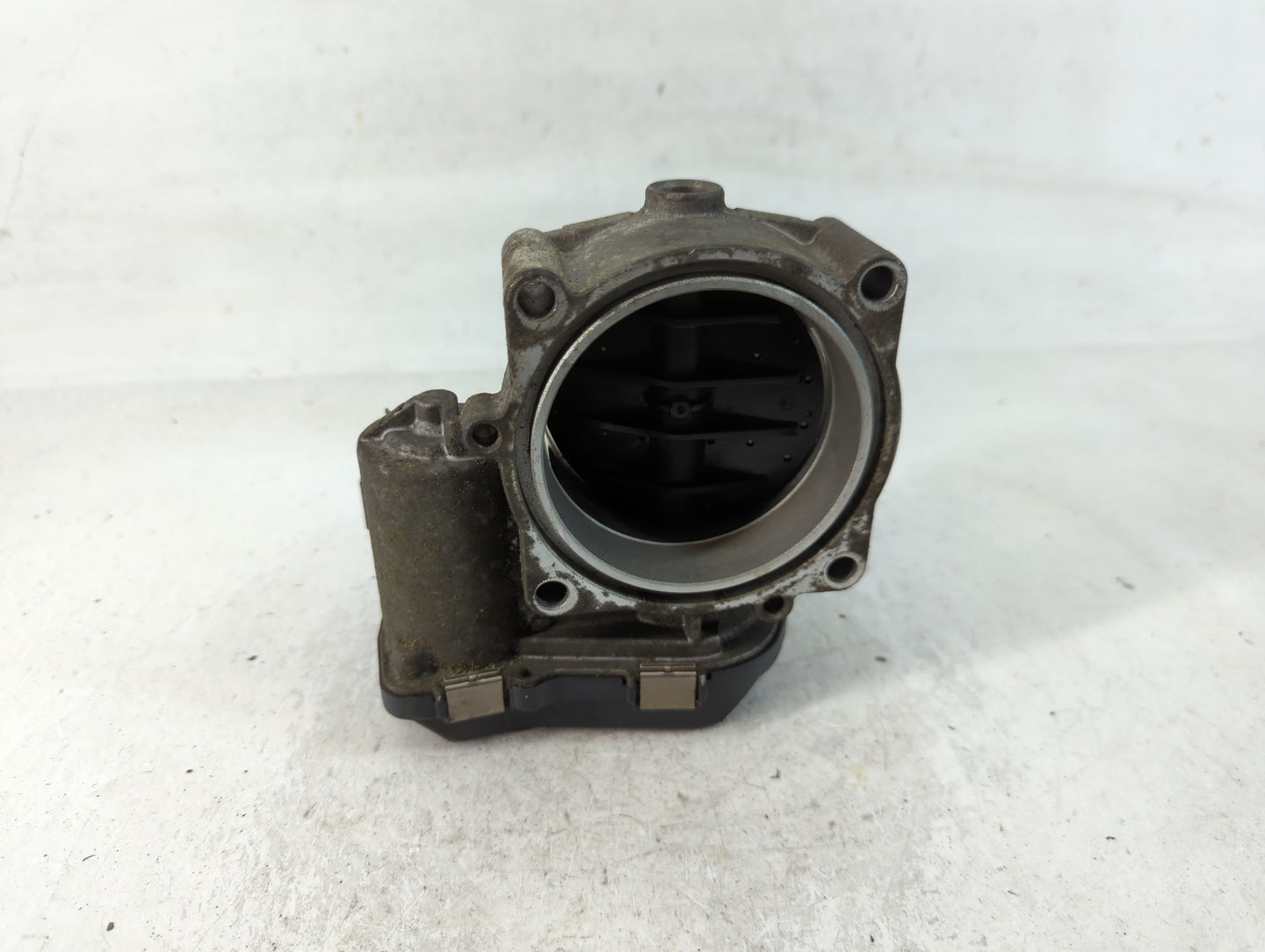 2007-2013 Bmw 328i Throttle Body P/N:1354 7556118 -04 Fits Fits 2007 2008 2009 2010 2011 2012 2013 OEM Used Auto Parts - Oem
