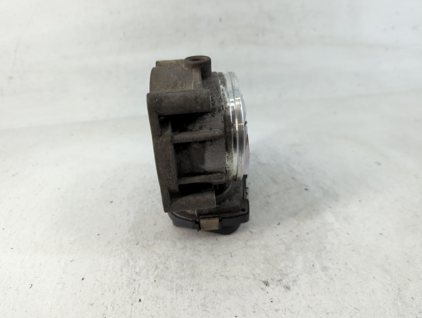 2007-2013 Bmw 328i Throttle Body P/N:1354 7556118 -04 Fits Fits 2007 2008 2009 2010 2011 2012 2013 OEM Used Auto Parts - Oem
