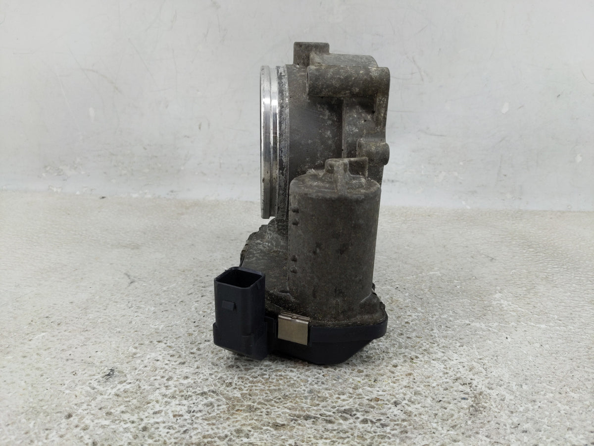 2011 Bmw 328i Xdrive Throttle Body P/N:1354 7556118-04 A2C53356722 Fits Fits 2007 2008 2009 2010 2012 2013 OEM Used Auto Par