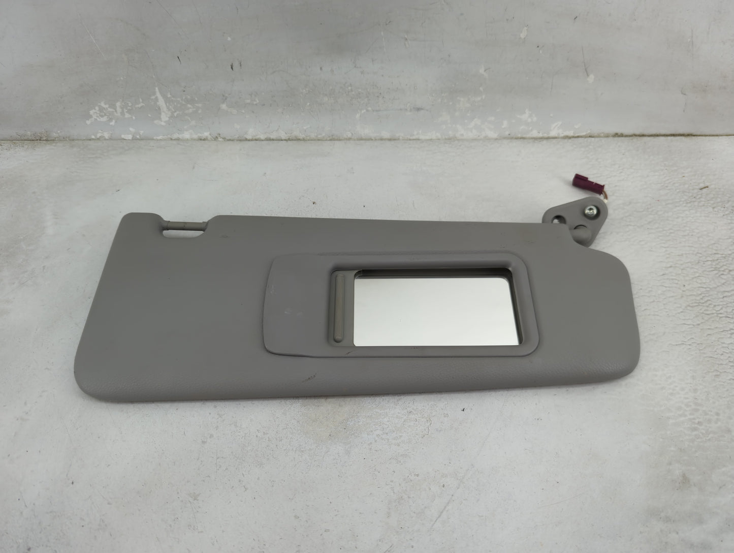 2011 Bmw 328i Xdrive Sun Visor Shade Replacement Passenger Right Mirror Fits OEM Used Auto Parts - Oemusedautoparts1.com
