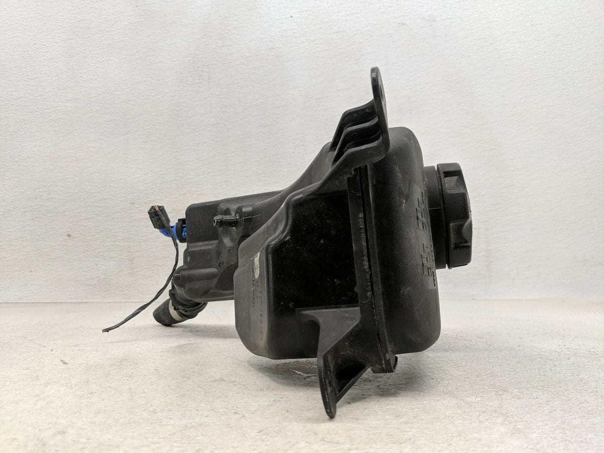 Bmw 328i Xdrive Radiator Coolant Overflow Expansion Tank Bottle 1313086 - Oemusedautoparts1.com