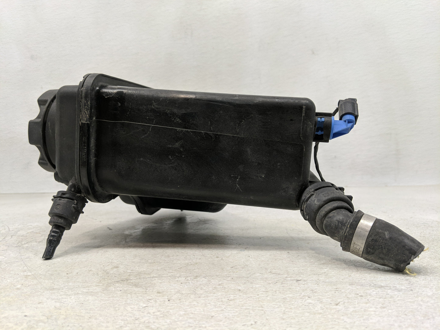 Bmw 328i Xdrive Radiator Coolant Overflow Expansion Tank Bottle 1313086 - Oemusedautoparts1.com