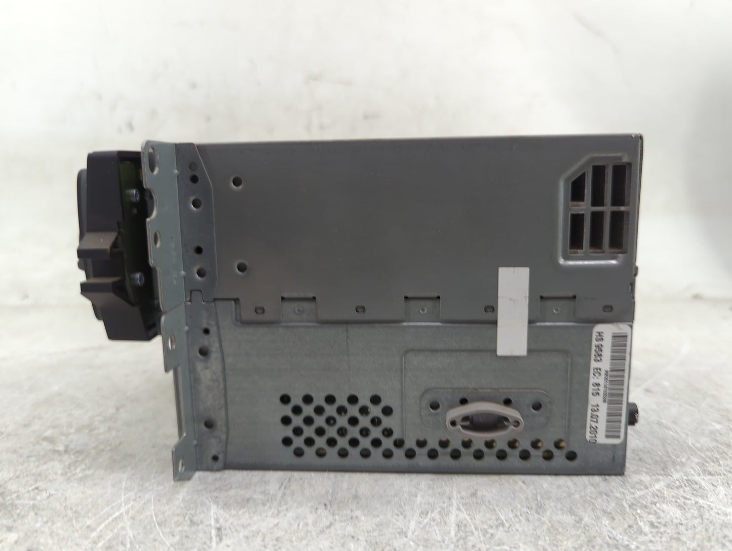 2011 Bmw 335 Radio AM FM Cd Player Receiver Replacement P/N:9218332 HB9583, CI921833201 Fits OEM Used Auto Parts - Oemusedau