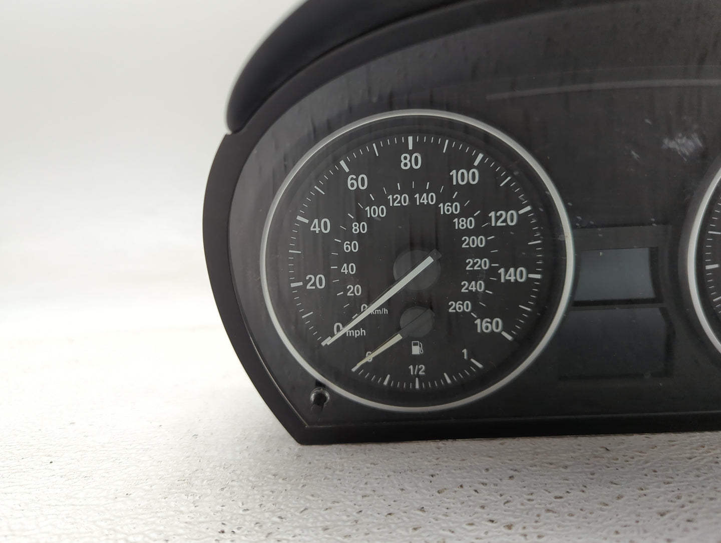 2011 Bmw 335 Instrument Cluster Speedometer Gauges P/N:9242370-01 A2C53418509 Fits Fits 2012 2013 OEM Used Auto Parts - Oemu