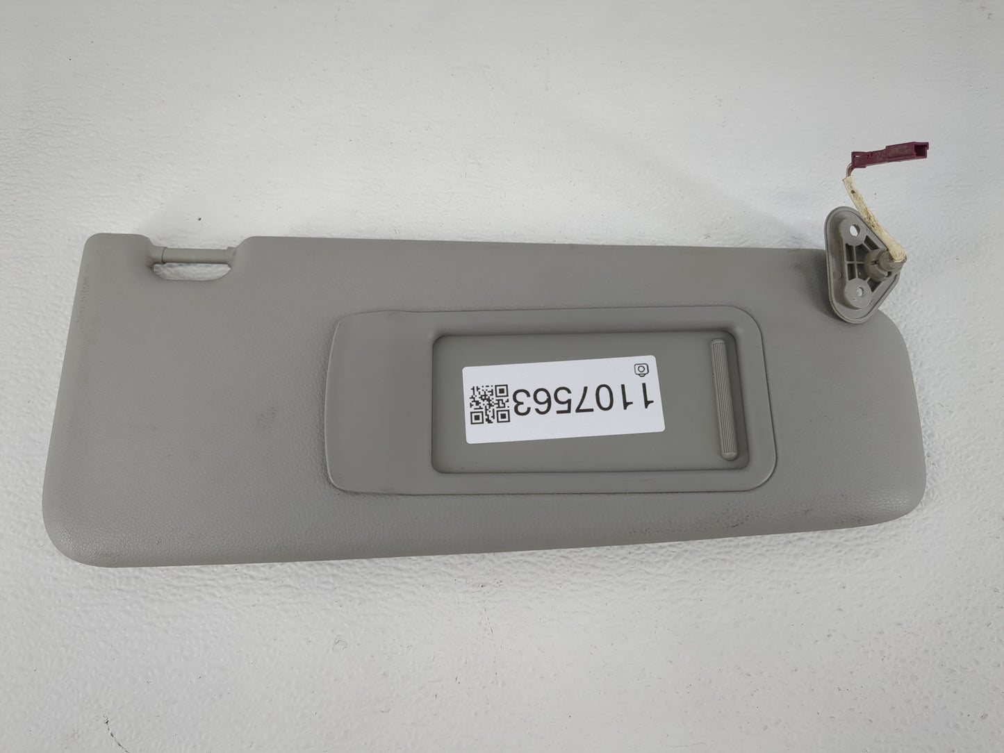 2007-2013 Bmw 335i Sun Visor Shade Replacement Passenger Right Mirror Fits Fits 2007 2008 2009 2010 2011 2012 2013 OEM Used 