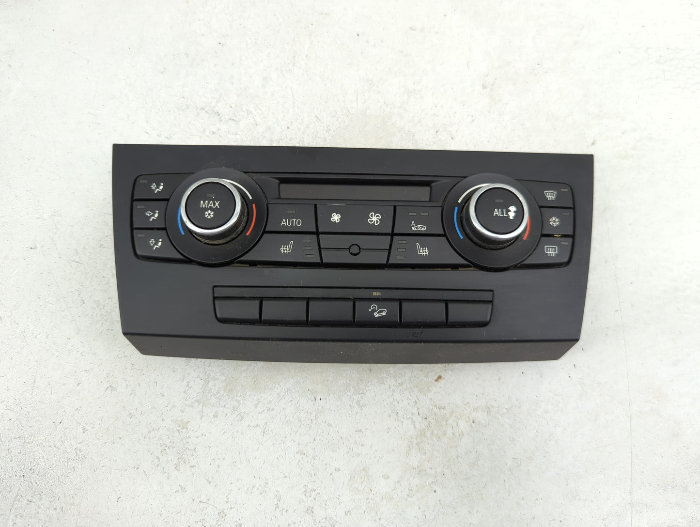 2011-2013 Bmw 335i Climate Control Module Temperature AC/Heater Replacement P/N:9221854-05 Fits Fits 2011 2012 2013 OEM Used