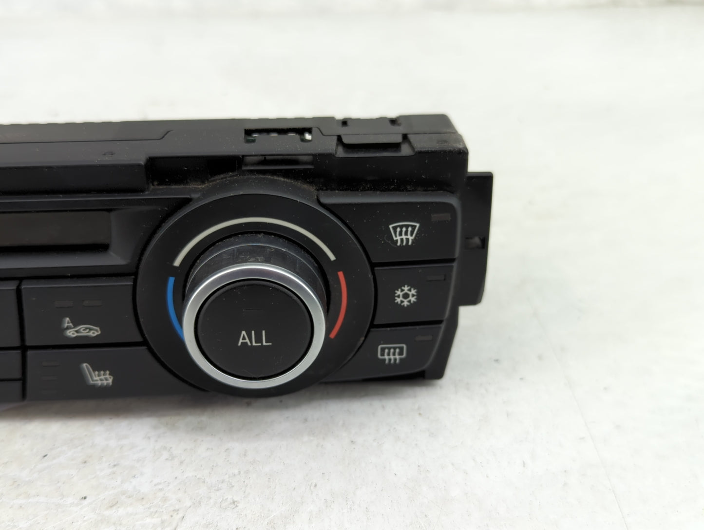 2010-2011 Bmw 335i Climate Control Module Temperature AC/Heater Replacement P/N:9250393-01 Fits Fits 2010 2011 2012 2013 201
