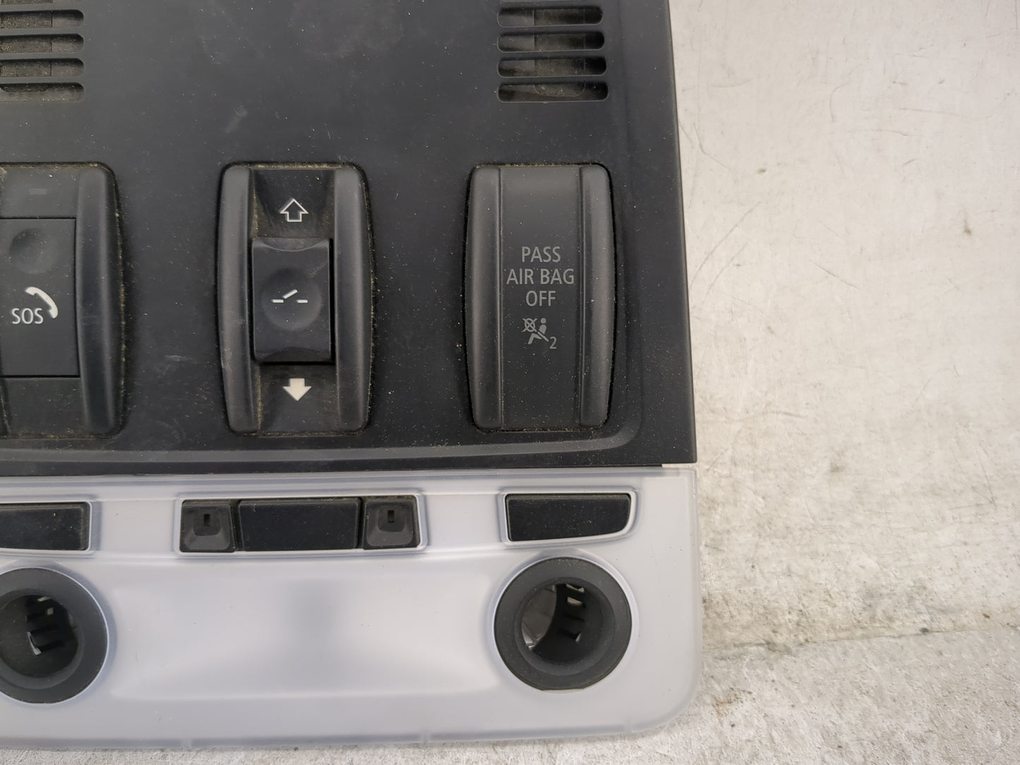 2011 Bmw 335i Overhead Roof Console 1458248 - Oemusedautoparts1.com
