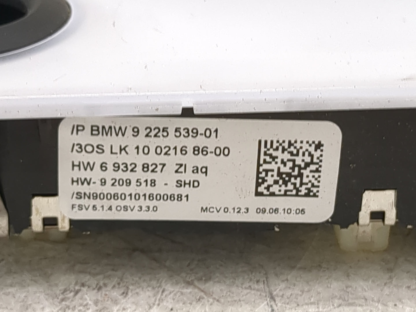 2011 Bmw 335i Overhead Roof Console 1458248 - Oemusedautoparts1.com