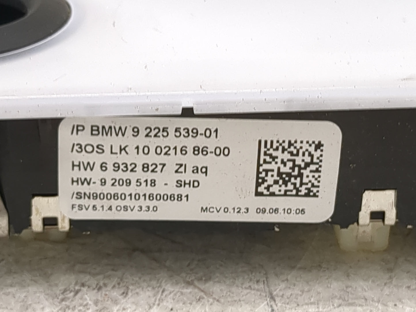 2011 Bmw 335i Overhead Roof Console 1458248 - Oemusedautoparts1.com
