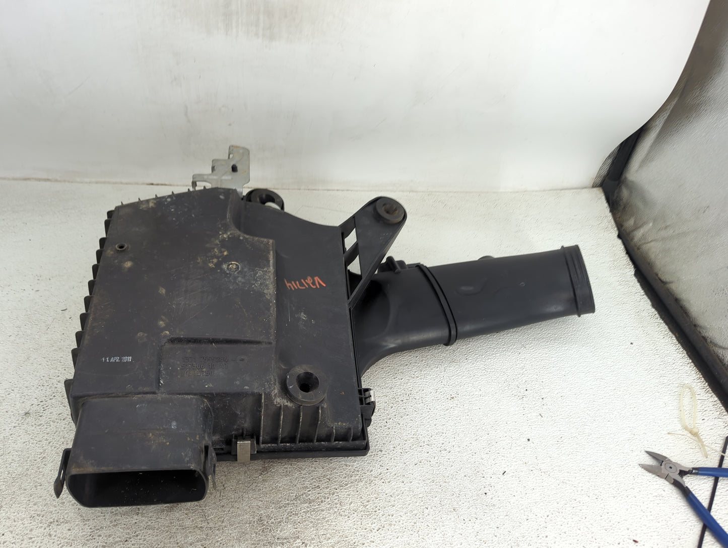 2011-2013 Bmw 335i Air Cleaner Intake-duct Hose Tube 1492482 - Oemusedautoparts1.com