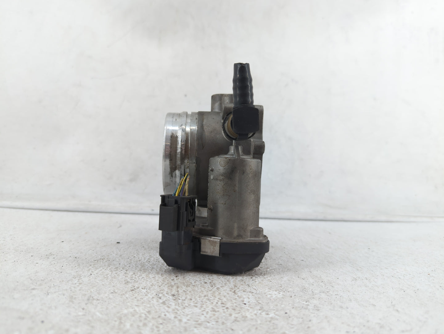 2011-2015 Bmw 335i Throttle Body P/N:A2C83786800 A2C53356724, 7597871 Fits Fits 2010 2011 2012 2013 2014 2015 2016 2017 2018