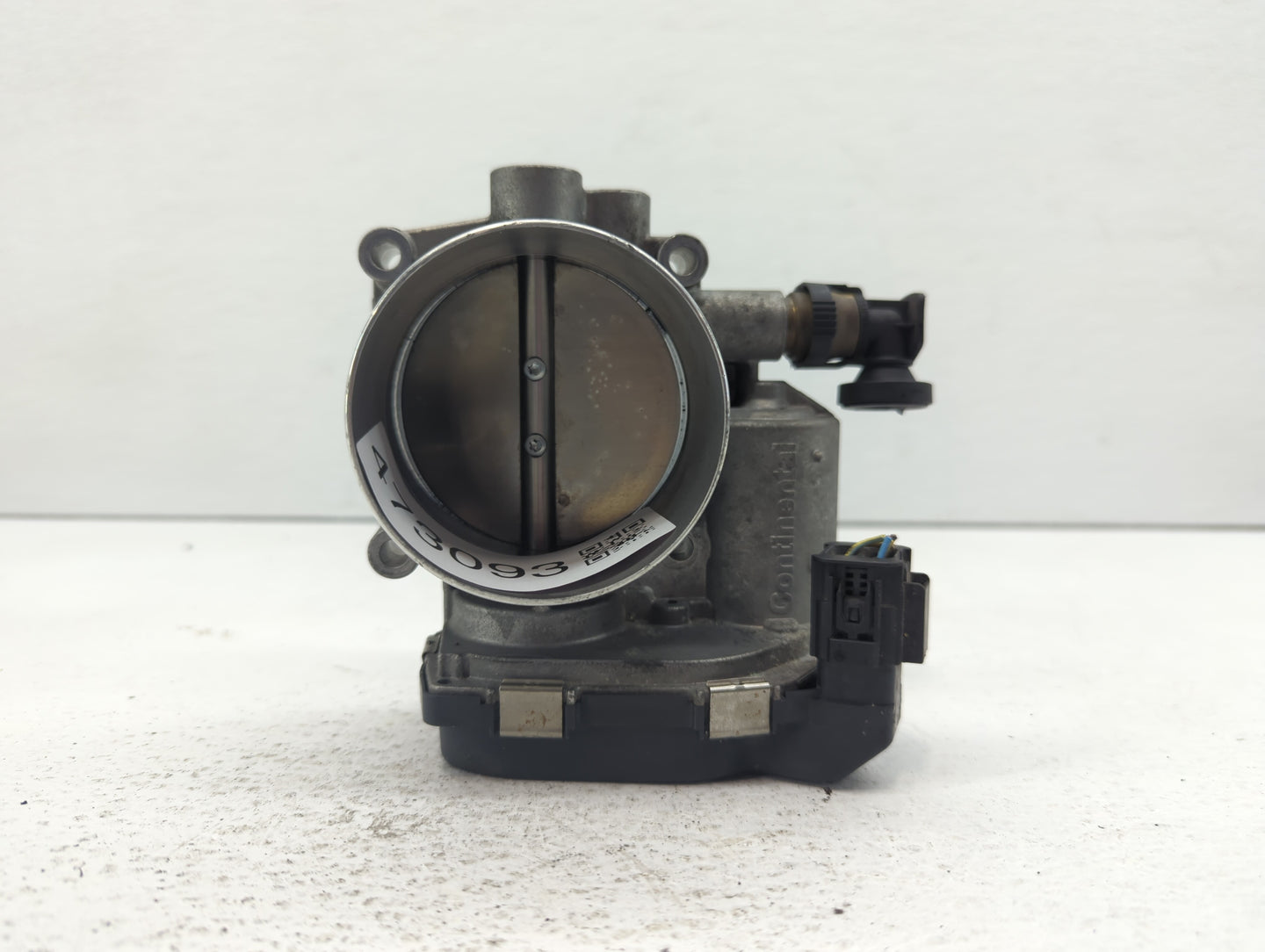 2011-2015 Bmw 335i Throttle Body P/N:1354 7597871-01 1354 7597871-03 Fits OEM Used Auto Parts - Oemusedautoparts1.com
