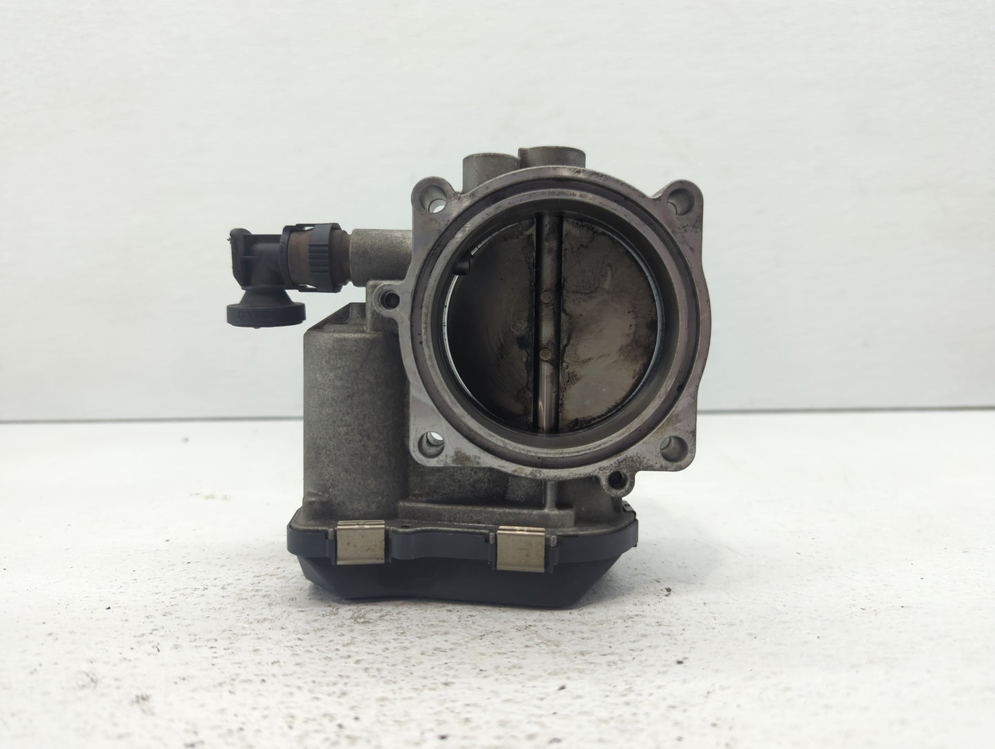 2011-2015 Bmw 335i Throttle Body P/N:1354 7597871-01 1354 7597871-03 Fits OEM Used Auto Parts - Oemusedautoparts1.com