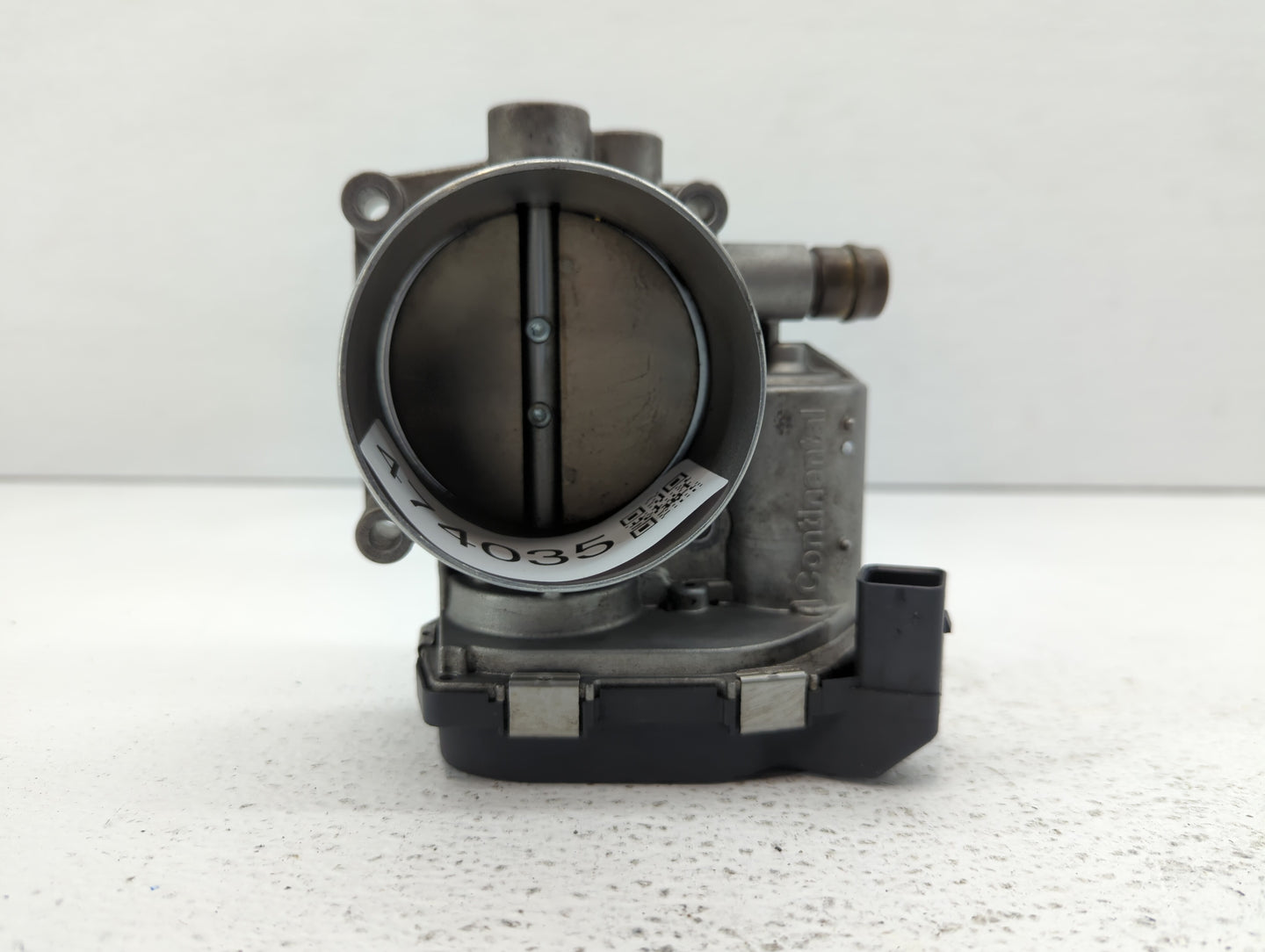 2011-2015 Bmw 335i Throttle Body P/N:1354 7597871-01 1354 7597871-03 Fits OEM Used Auto Parts - Oemusedautoparts1.com