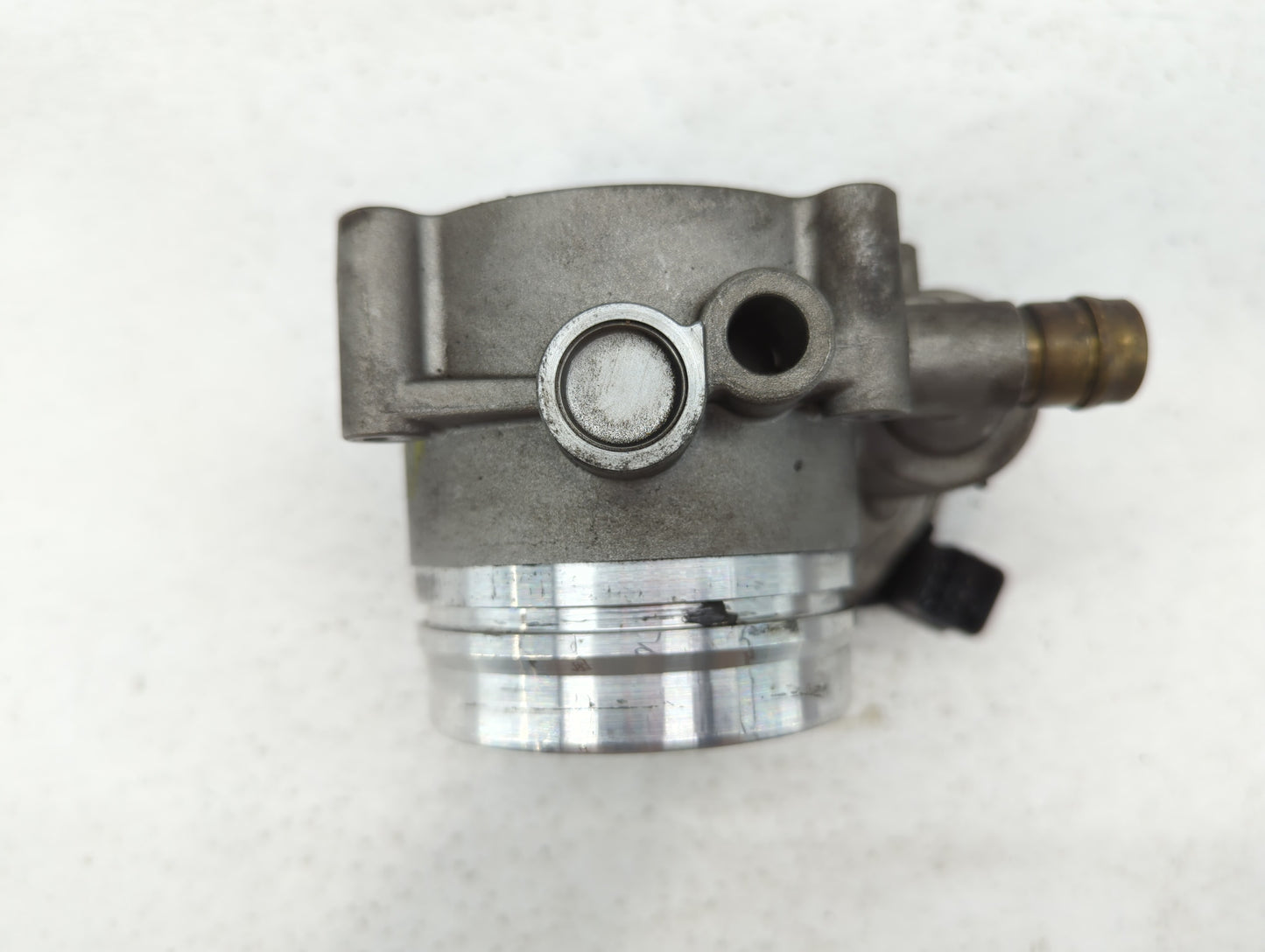 2011-2015 Bmw 335i Throttle Body P/N:1354 7597871-01 1354 7597871-03 Fits OEM Used Auto Parts - Oemusedautoparts1.com