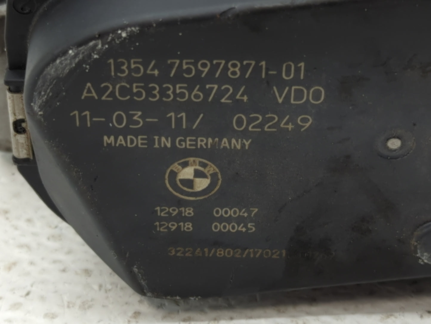 2011-2015 Bmw 335i Throttle Body P/N:1354 7597871-01 1354 7597871-03 Fits OEM Used Auto Parts - Oemusedautoparts1.com