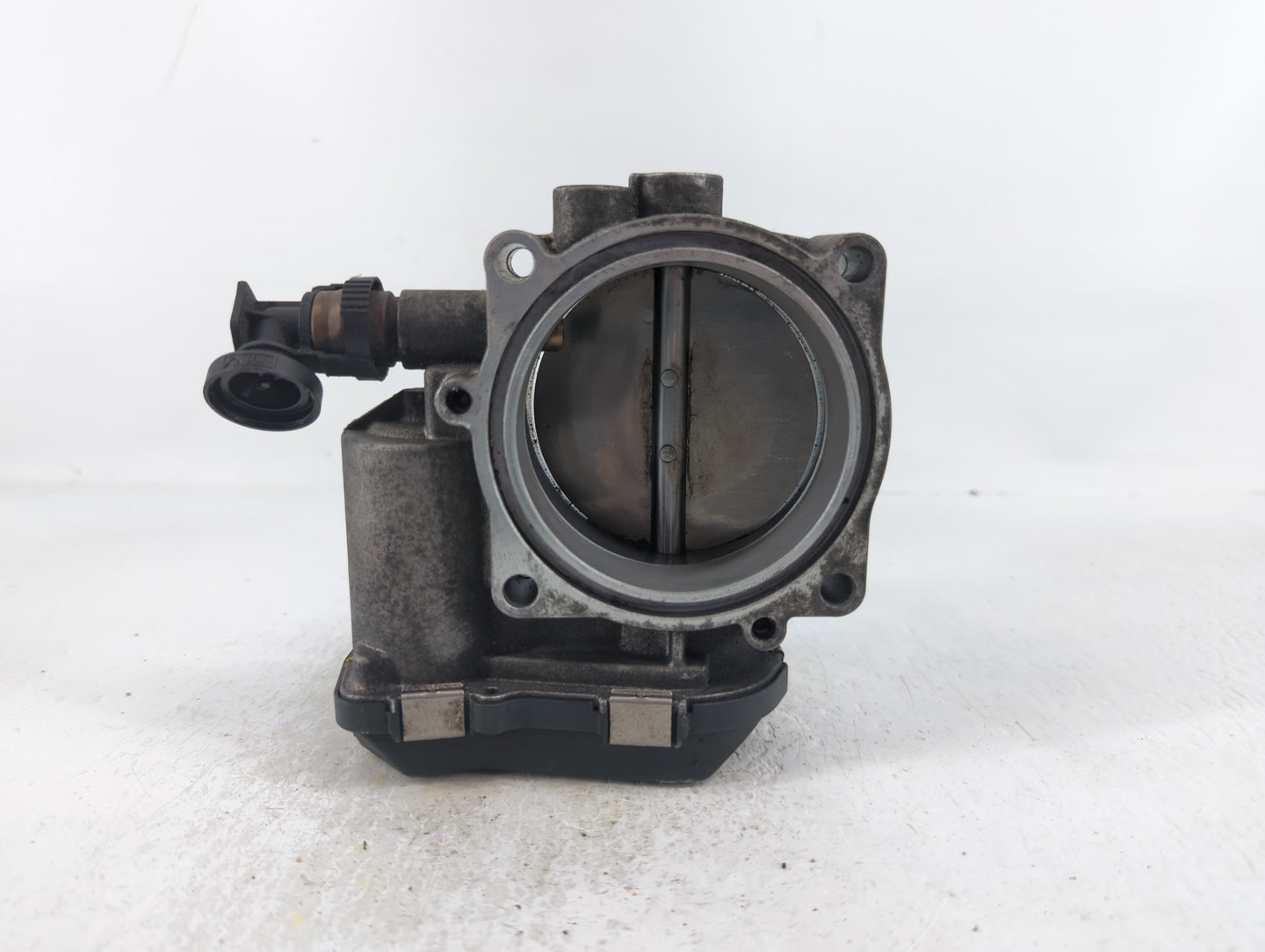 2011-2015 Bmw 335i Throttle Body P/N:1354 7597871-01 Fits Fits 2010 2011 2012 2013 2014 2015 2016 2017 2018 2019 2020 OEM Us