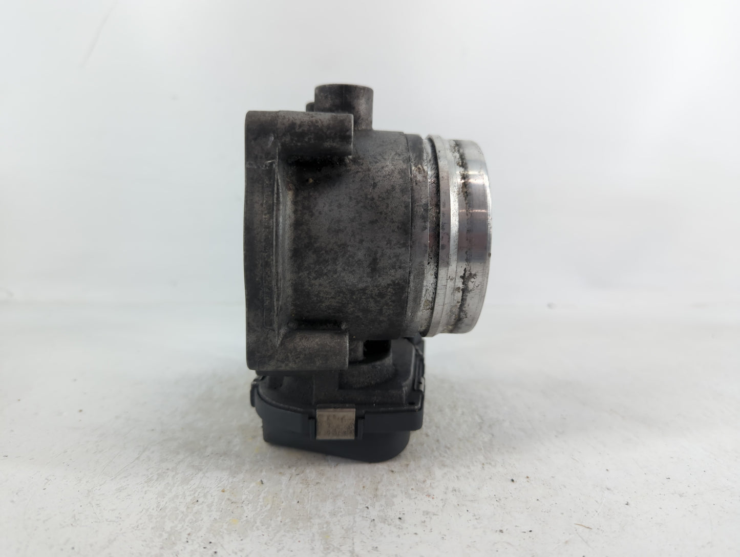 2011-2015 Bmw 335i Throttle Body P/N:1354 7597871-01 Fits Fits 2010 2011 2012 2013 2014 2015 2016 2017 2018 2019 2020 OEM Us