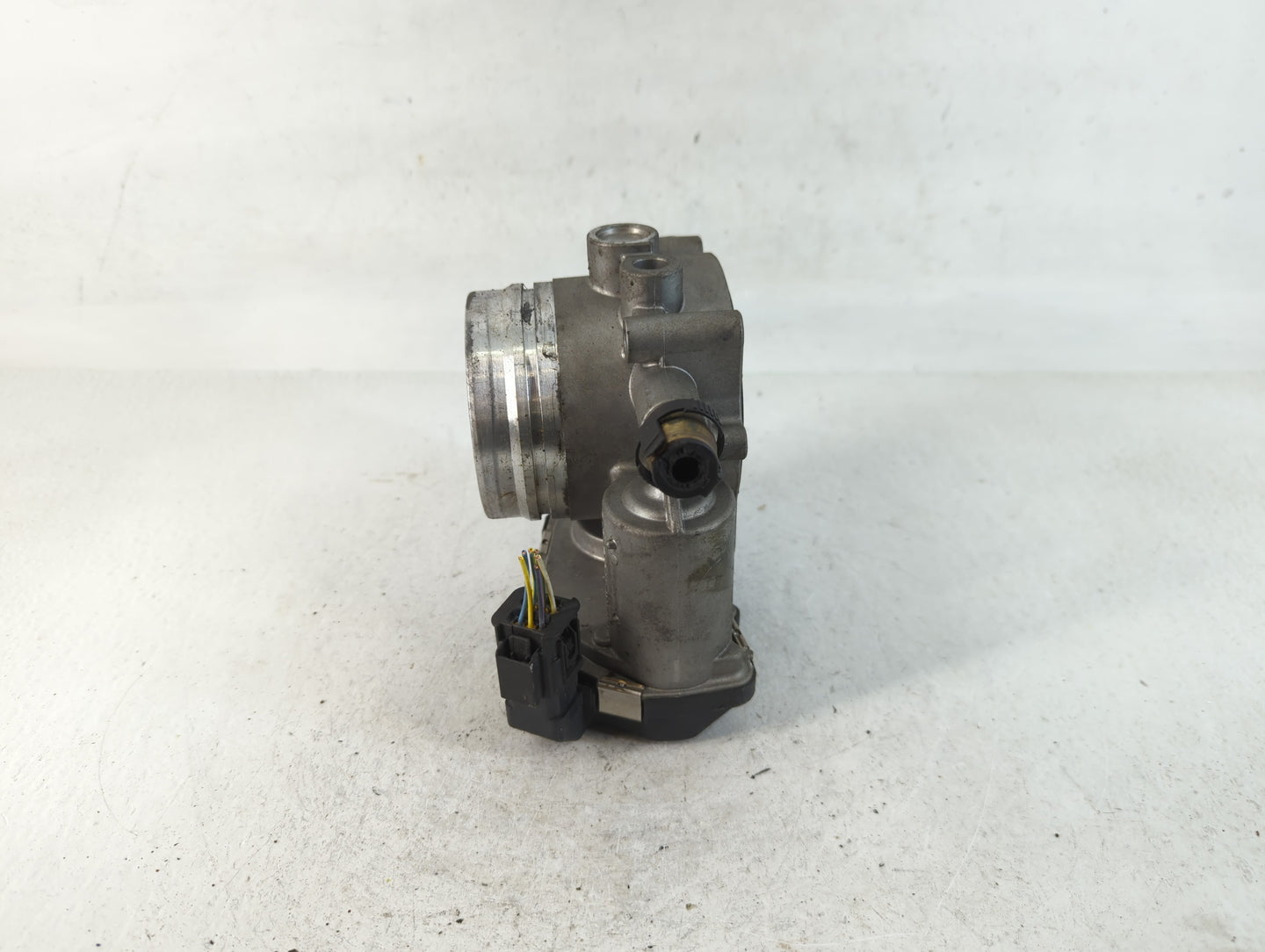2011-2015 Bmw 335i Throttle Body P/N:A2C53356724 1354 7597871-01 Fits Fits 2010 2011 2012 2013 2014 2015 2016 2017 2018 2019