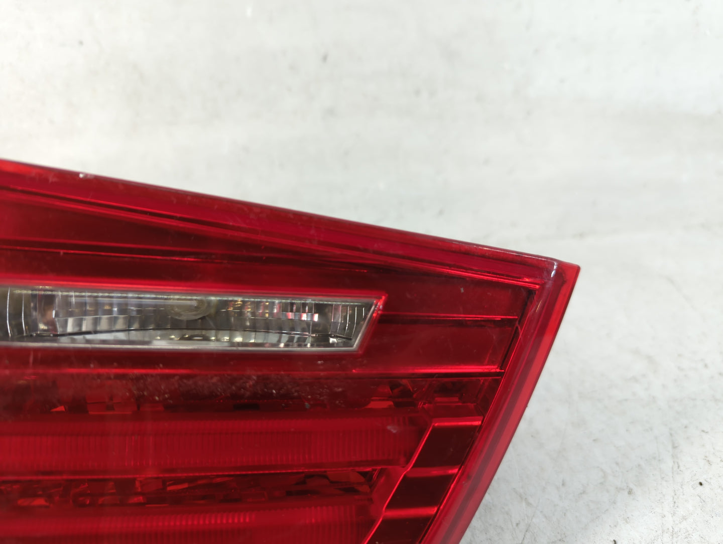 2009-2011 Bmw 335i Tail Light Assembly Driver Left OEM P/N:4 871 733 AI Fits Fits 2009 2010 2011 OEM Used Auto Parts - Oemus