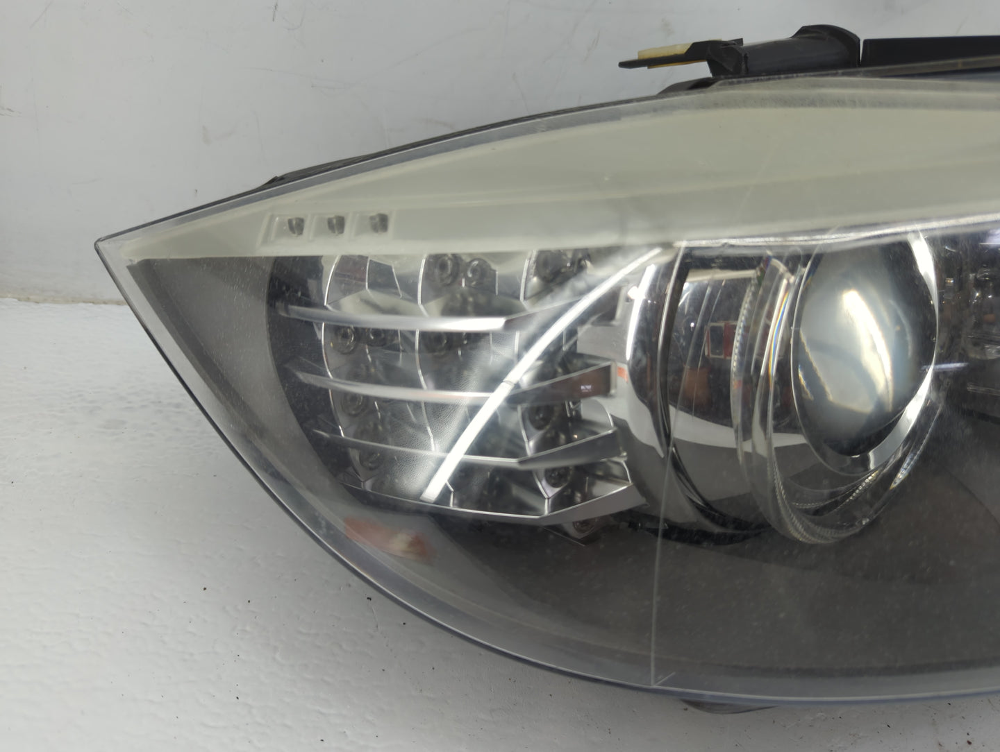 Bmw 335i Xdrive Passenger Right Oem Head Light Headlight Lamp - Oemusedautoparts1.com