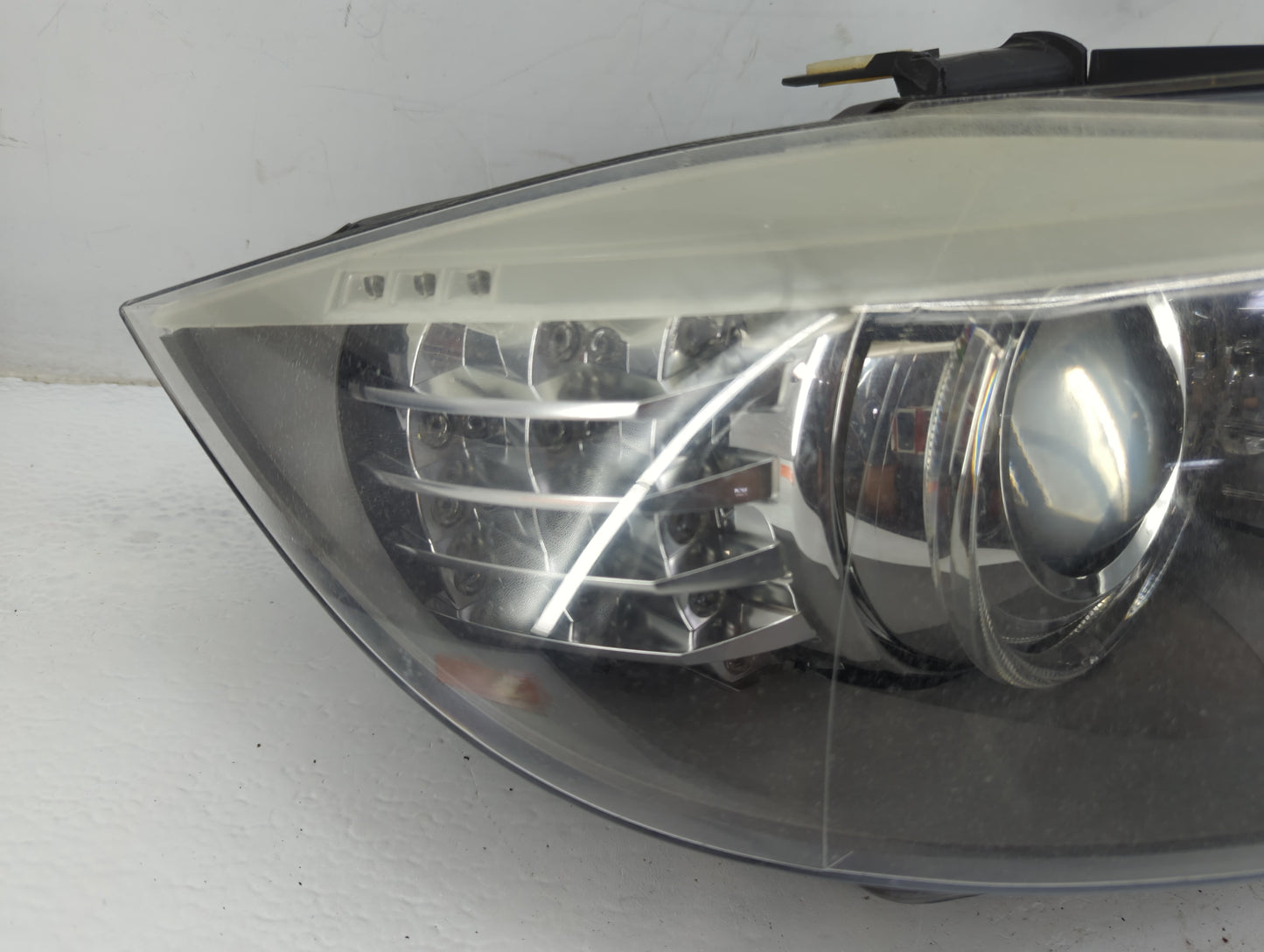 Bmw 335i Xdrive Passenger Right Oem Head Light Headlight Lamp - Oemusedautoparts1.com