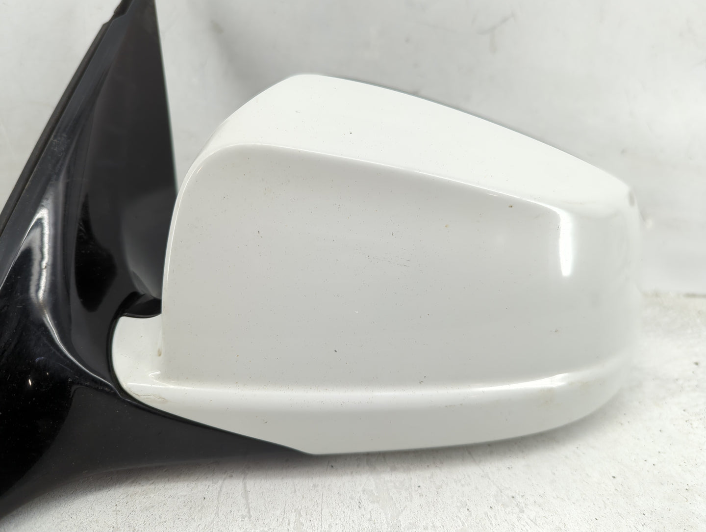 2011-2012 Bmw 528 Driver Side View Mirror - Left Door Mirror OEM Used - Oemusedautoparts1.com