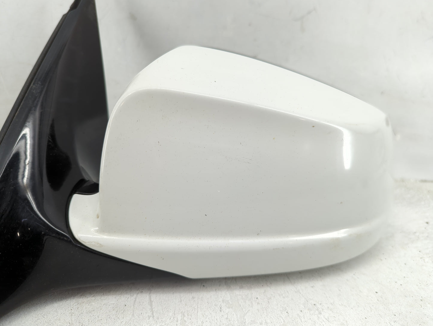 2011-2012 Bmw 528 Driver Side View Mirror - Left Door Mirror OEM Used - Oemusedautoparts1.com