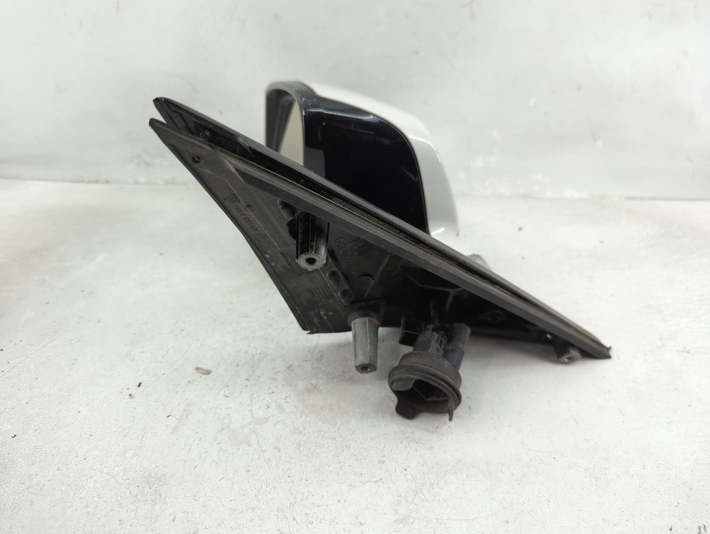 2011-2012 Bmw 528 Driver Side View Mirror - Left Door Mirror OEM Used - Oemusedautoparts1.com
