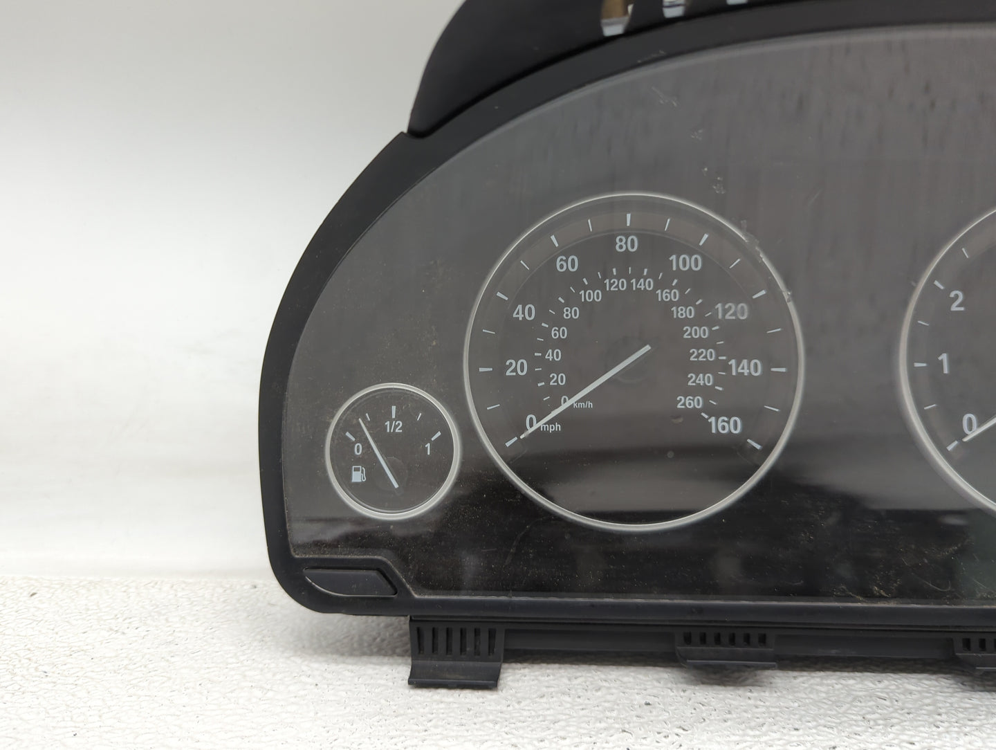 2011 Bmw 528 Instrument Cluster Speedometer Gauges P/N:9249343-01 2119945-06, 256115 11, 1000078309 Fits OEM Used Auto Parts
