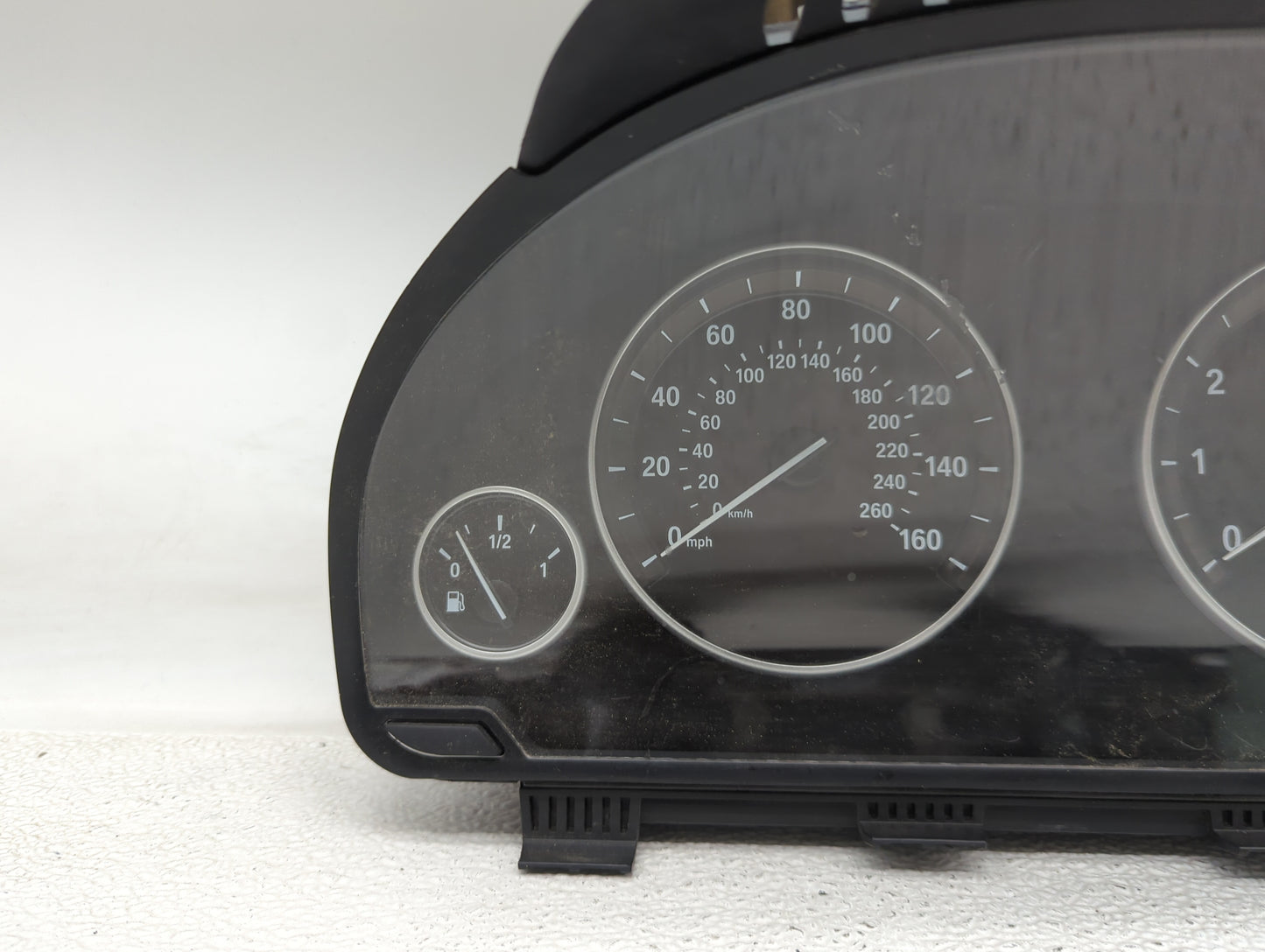 2011 Bmw 528 Instrument Cluster Speedometer Gauges P/N:9249343-01 2119945-06, 256115 11, 1000078309 Fits OEM Used Auto Parts