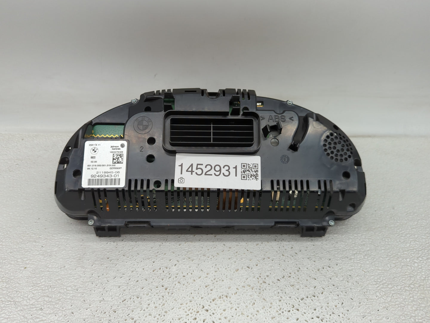 2011 Bmw 528 Instrument Cluster Speedometer Gauges P/N:9249343-01 2119945-06, 256115 11, 1000078309 Fits OEM Used Auto Parts