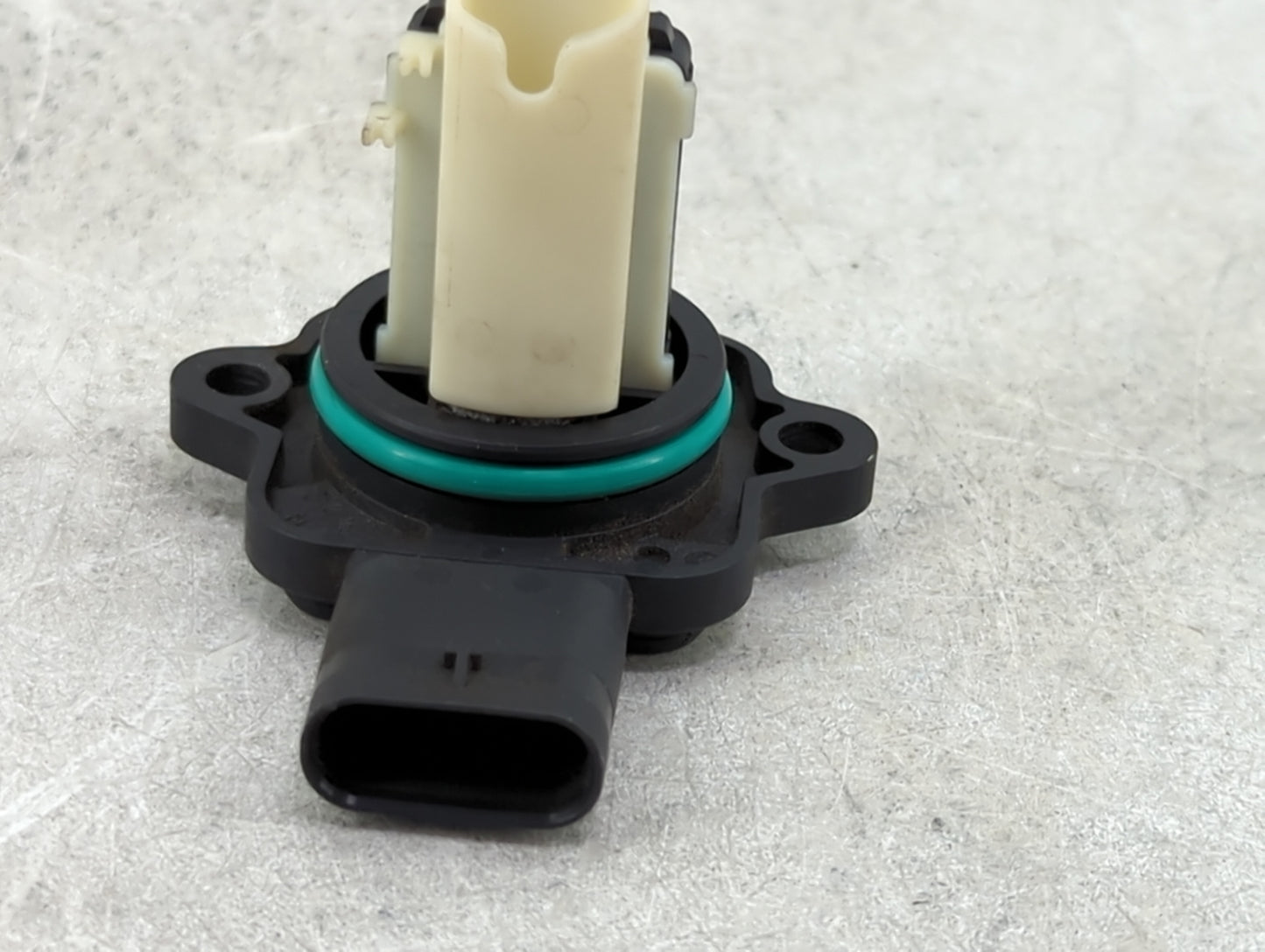 Bmw 528 Mass Air Flow Meter Maf - Oemusedautoparts1.com