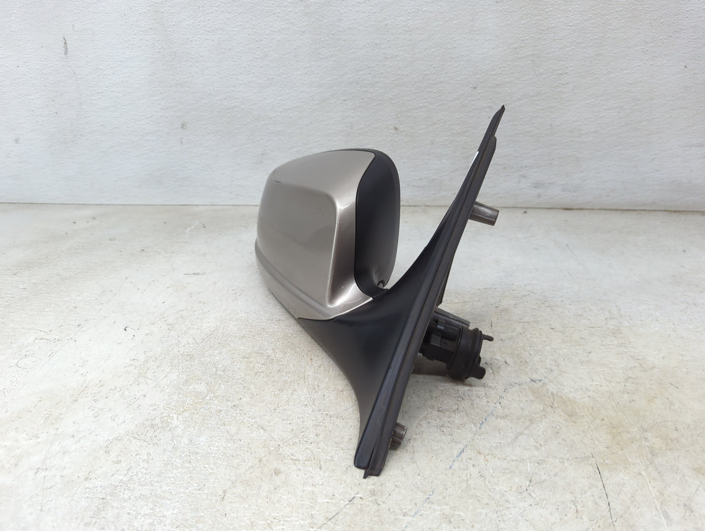 2011-2012 Bmw 528 Passenger Side View Mirror - Right Door Mirror OEM Used - Oemusedautoparts1.com